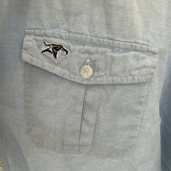 Animal Light Blue Button-Up Shirt SZ MEDIUM NWOT - Picture 6 of 7